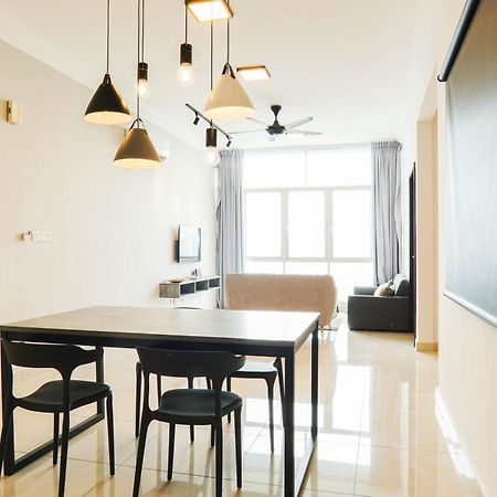 Boulevard Service Apartment Kl By Airhost Kuala Lumpur Exterior photo