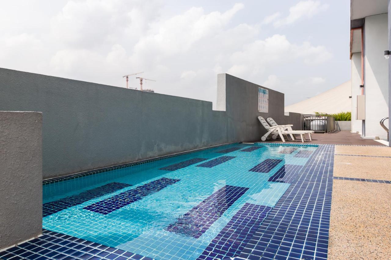 Boulevard Service Apartment Kl By Airhost Kuala Lumpur Exterior photo