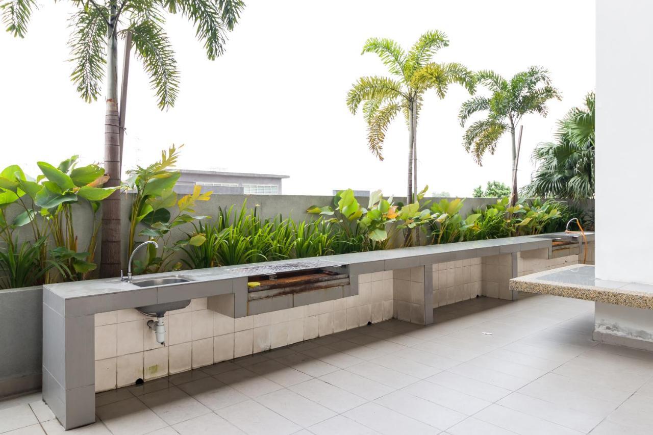 Boulevard Service Apartment Kl By Airhost Kuala Lumpur Exterior photo