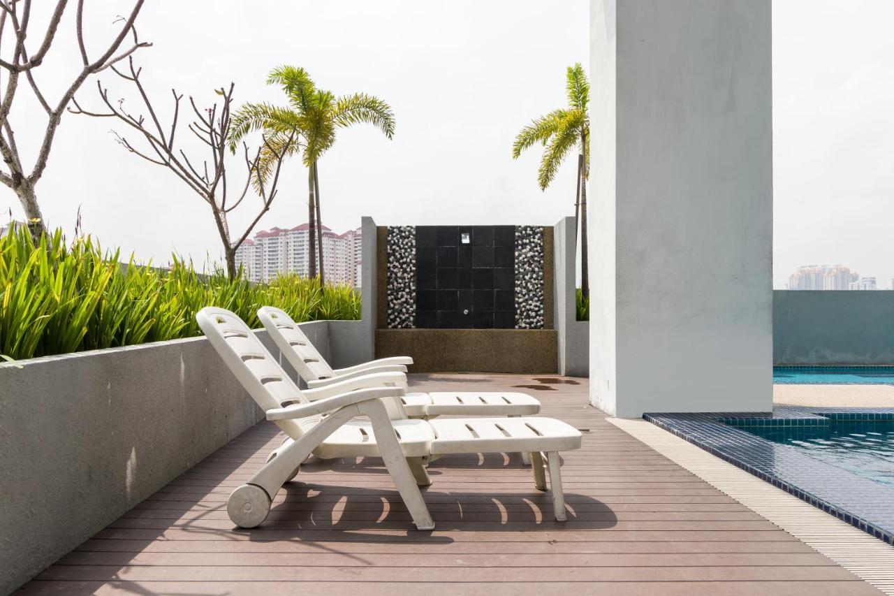 Boulevard Service Apartment Kl By Airhost Kuala Lumpur Exterior photo